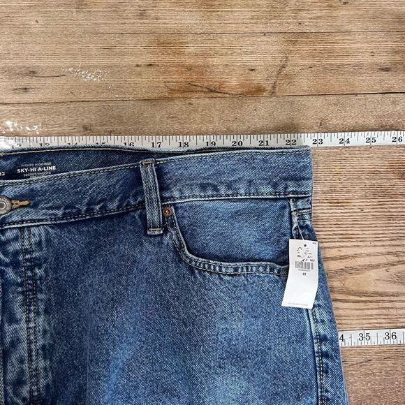 NWT Old Navy Sky Hi A Line Short Shorts Size 22 - Picture 3 of 4